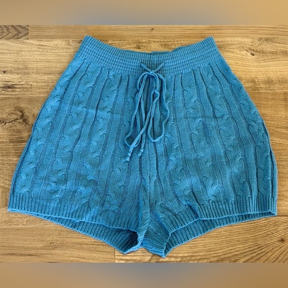 ZESICA NWOT Light Blue Knit Sweater Set Cozy Lounge Shorts & Long Sleeve Top L - Picture 2 of 7